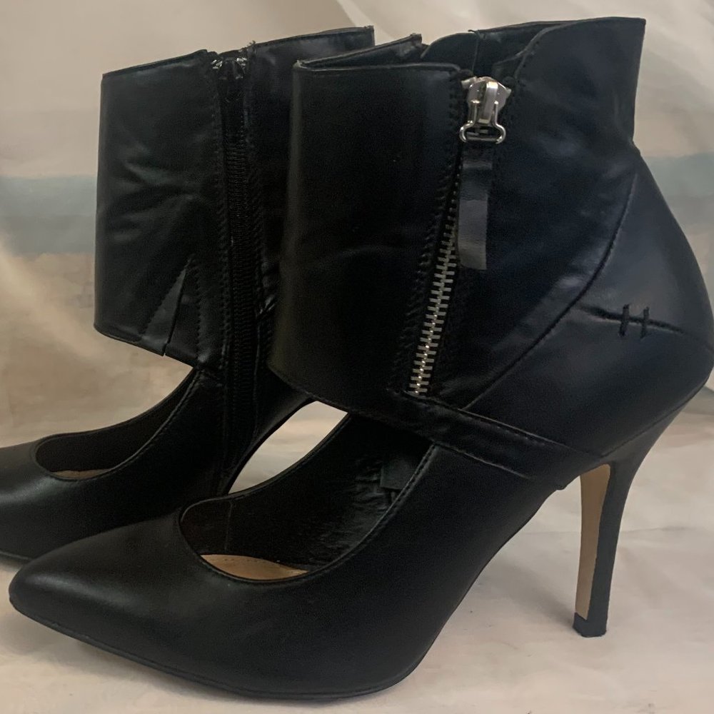 LE CHATEAU Rockin Women's Heels